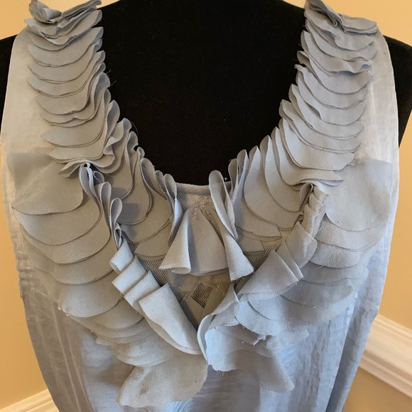 Gray ruffle front sleeveless top - Picture 3 of 7